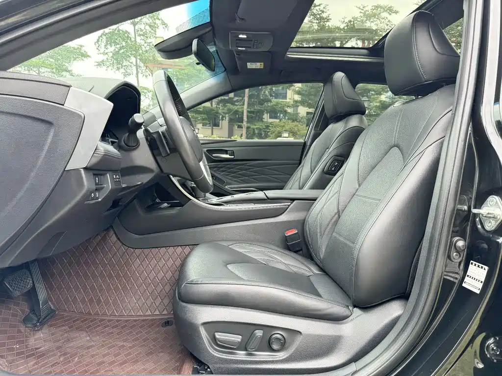 Toyota Avalon 2019 — фото 13