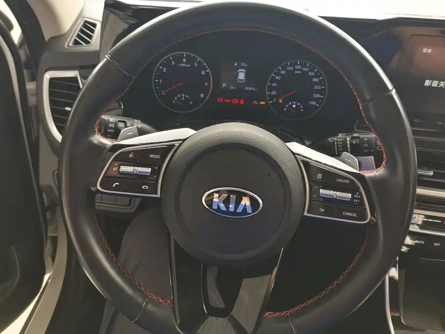 Kia KX3 2020 — фото 15