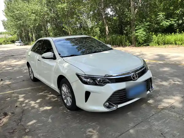 Toyota Camry 2016