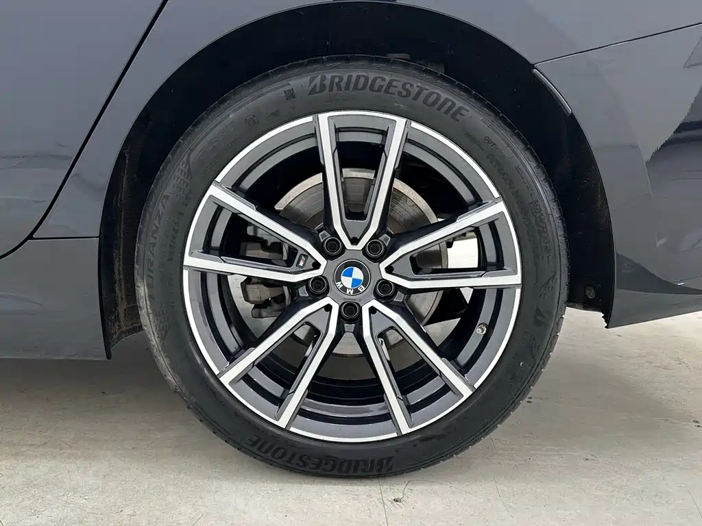 BMW 3 Series 2022 — фото 17