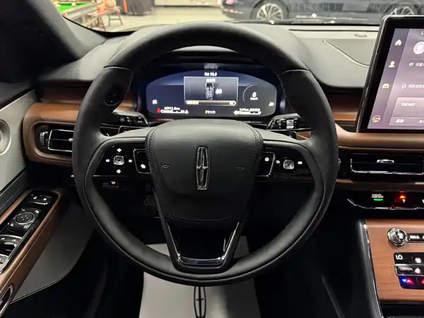 Lincoln Aviator 2020