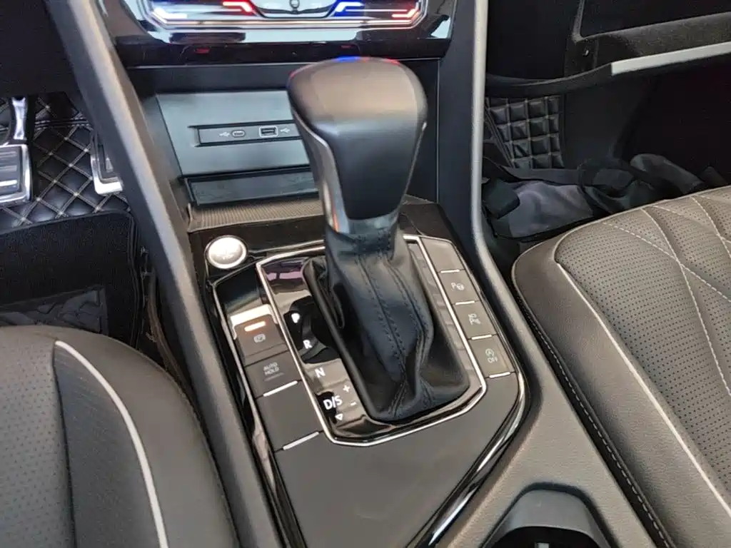 Volkswagen Tiguan L 2022 — фото 14