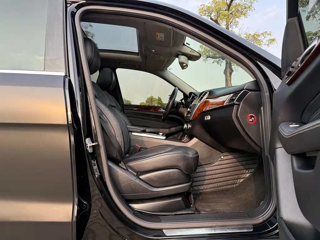 Mercedes-Benz M-Class 2015 — фото 11