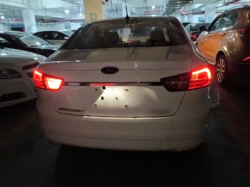 Ford Escort 2016