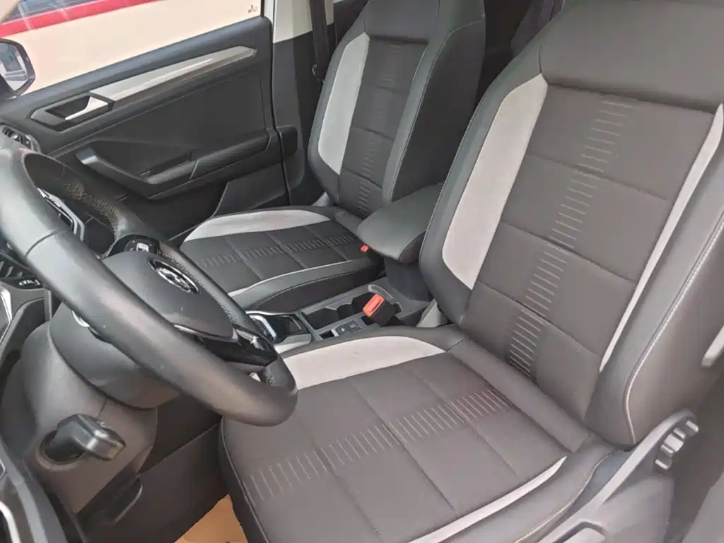 Volkswagen T-Roc 2020 — фото 15