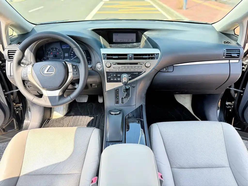 Lexus RX Classic 2013 — фото 8