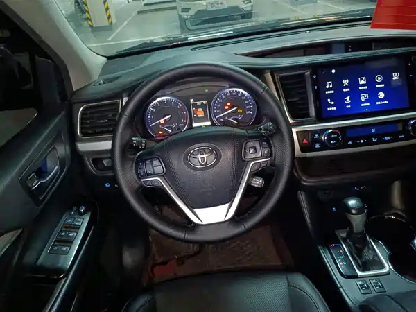 Toyota Highlander 2018