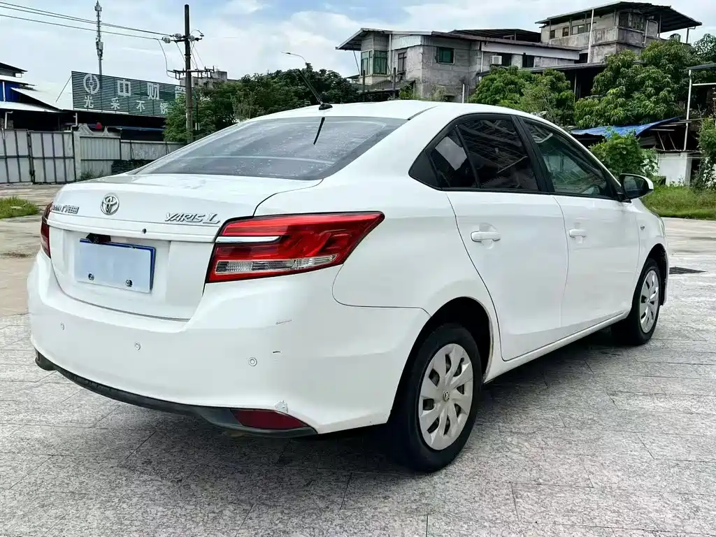 Toyota Yaris L 2018