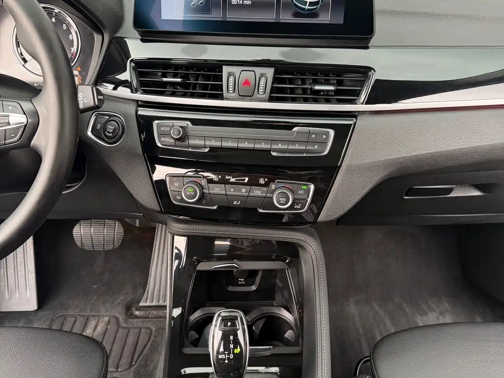 BMW X1 2022 — фото 17