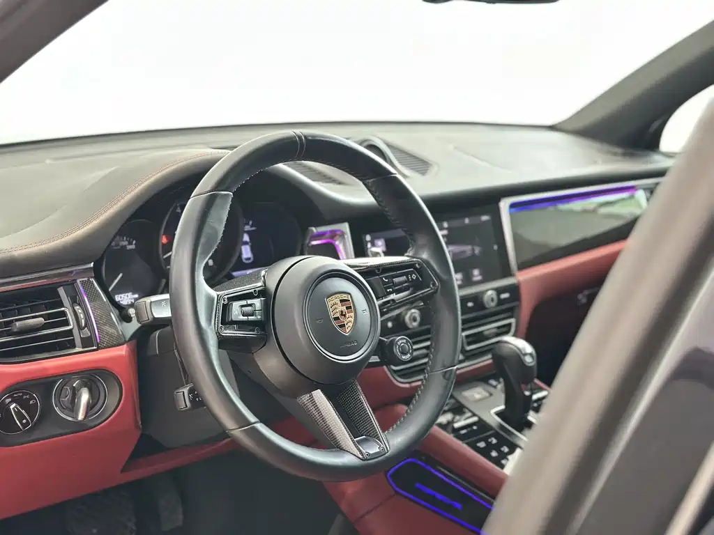 Porsche Macan 2023 — фото 11