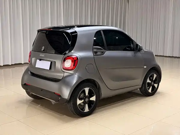 smart fortwo 2018