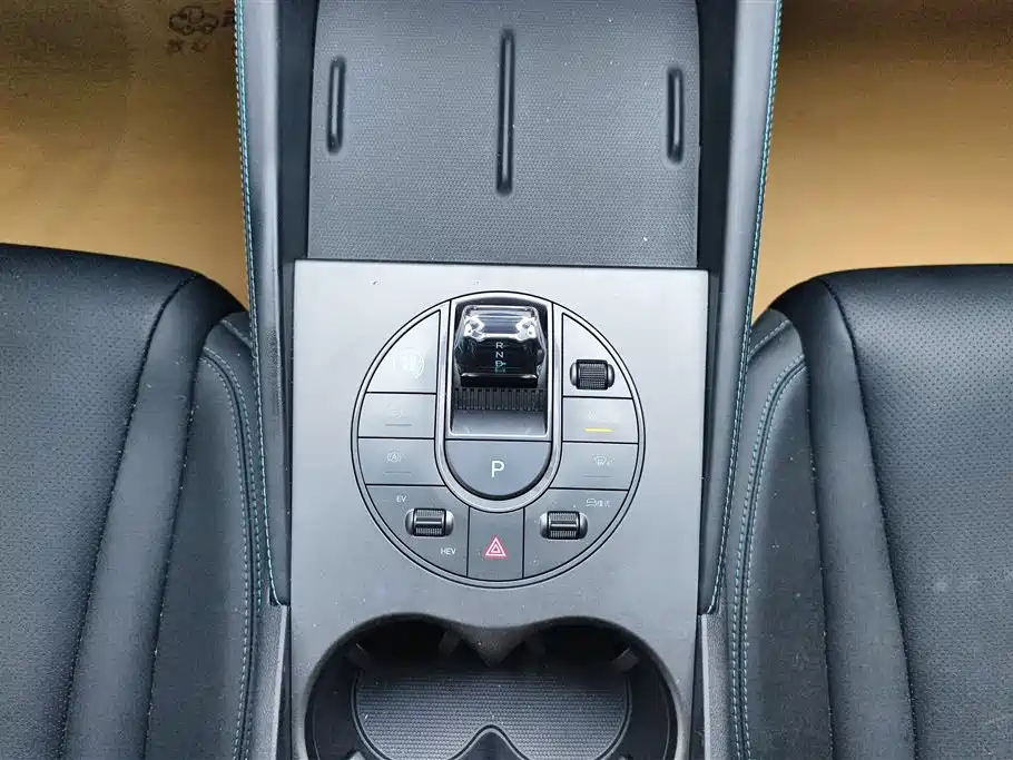 BYD Seal 06 2025 — фото 16