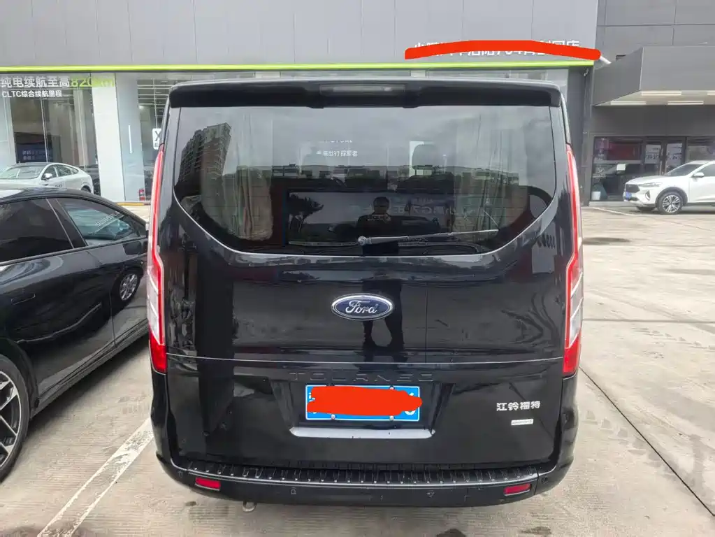 Ford Tourneo 2018 — фото 4