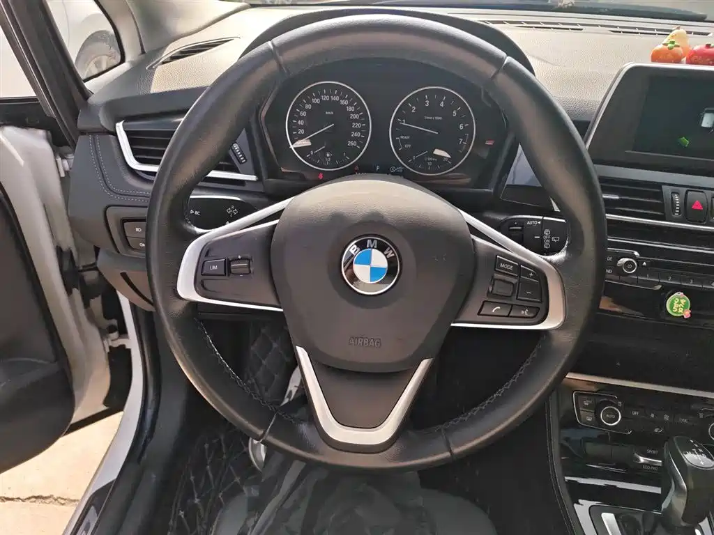 BMW 2 Series Active Tourer 2018 — фото 7