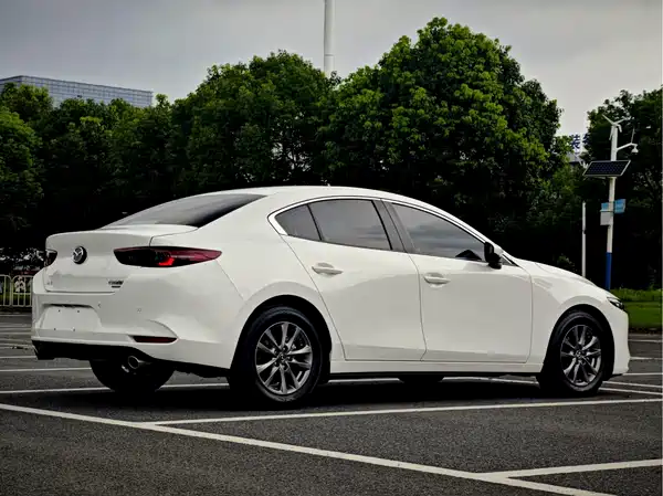 Mazda 3 Axela 2020