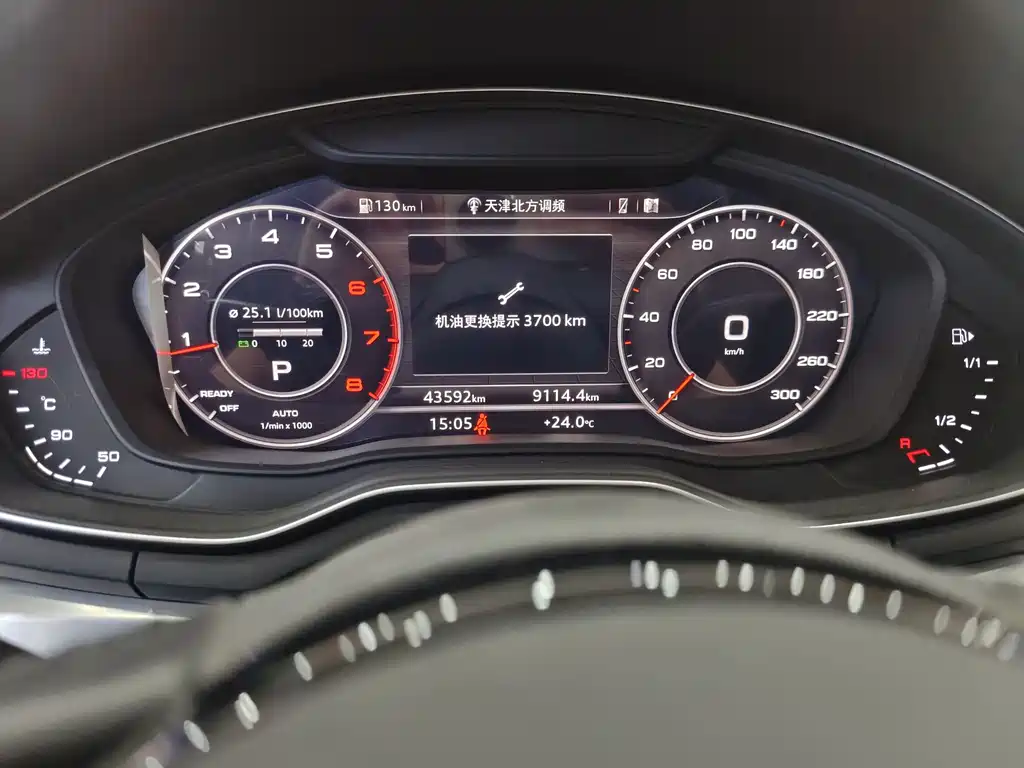 Audi A4L 2018 — фото 10