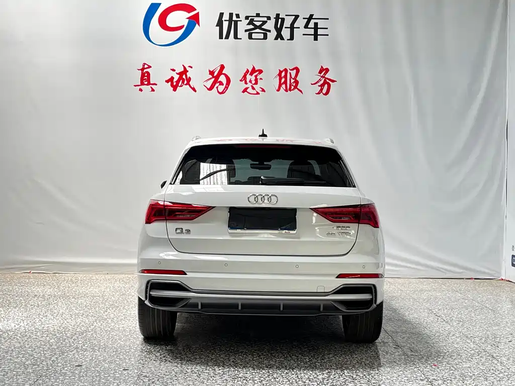 Audi Q3 2021 — фото 17