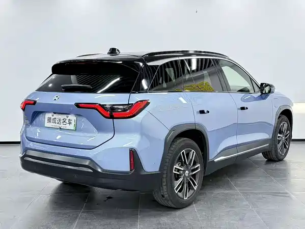 NIO ES6 2020