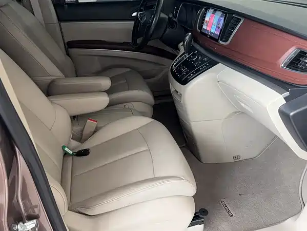 Buick GL8 2018