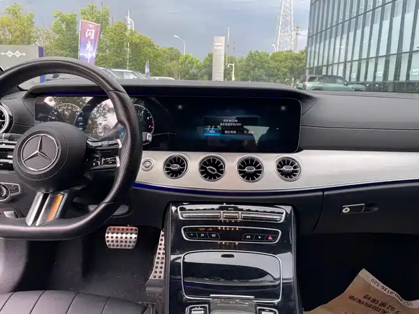 Mercedes-Benz E-Class 2021