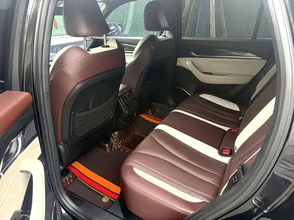 Geely Xingyue L 2022
