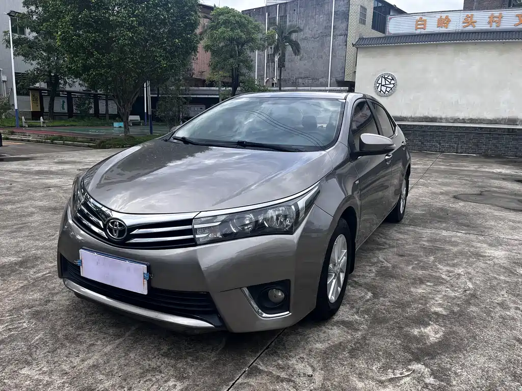 Toyota Corolla 2015