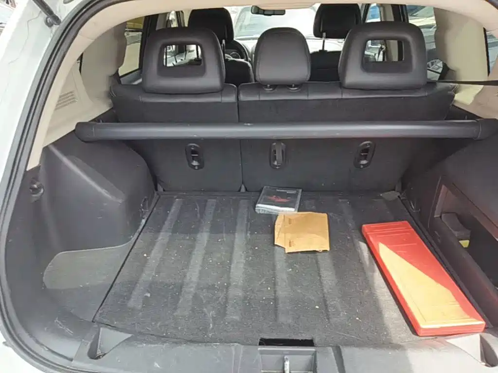 Jeep Compass 2015 — фото 19