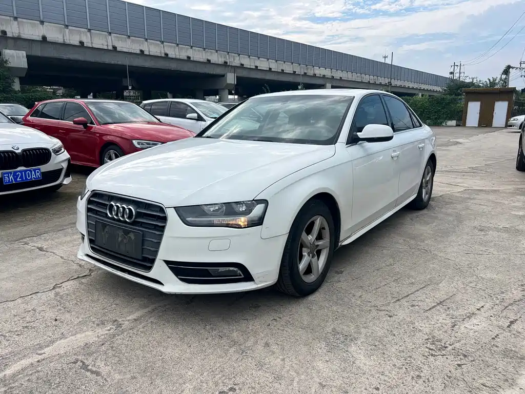 Audi A4L 2014