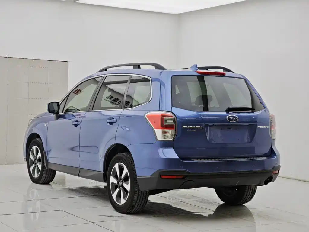 Subaru Forester 2016 — фото 8