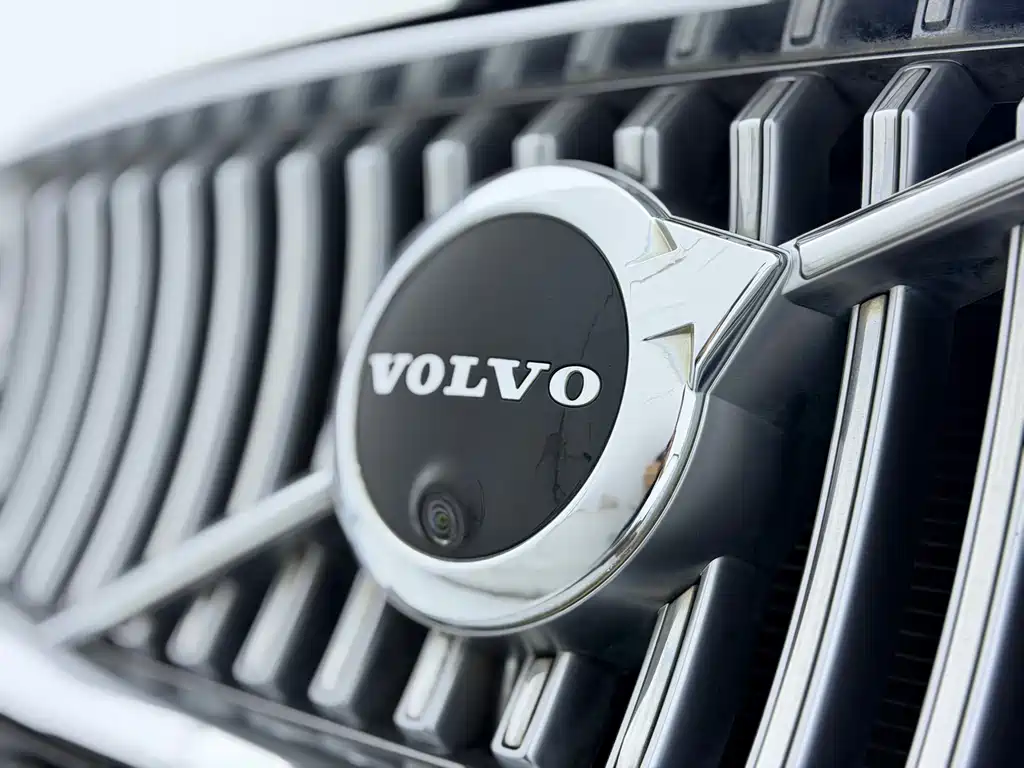 Volvo XC90 2020 — фото 33