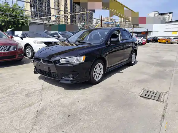 Mitsubishi Lancer EX 2013