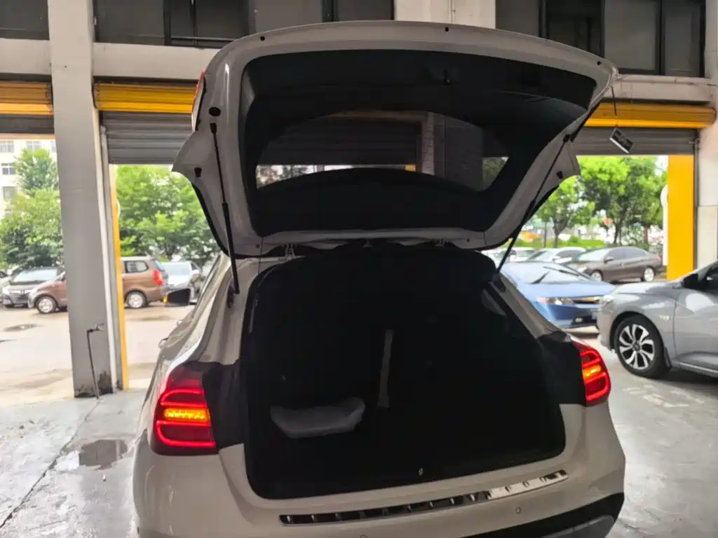 Mercedes-Benz GLA 2015 — фото 19