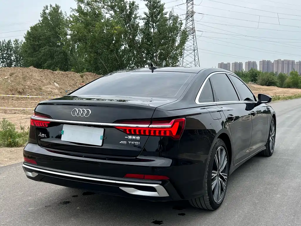 Audi A6L 2023