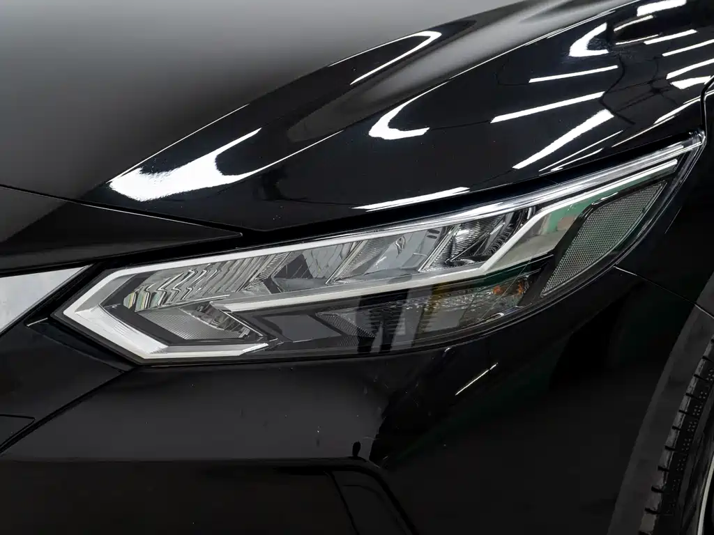 Nissan Sylphy 2021 — фото 19