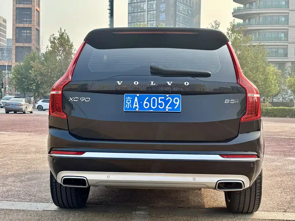 Volvo XC90 2021 — фото 5