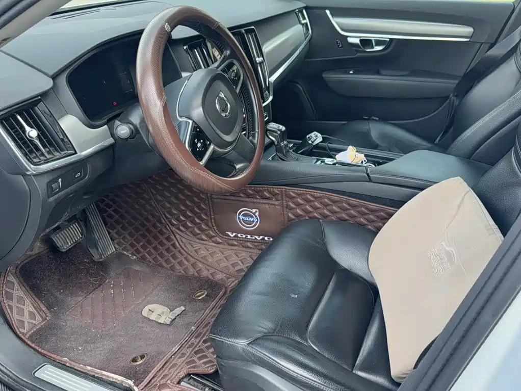 Volvo S90 2017 — фото 10