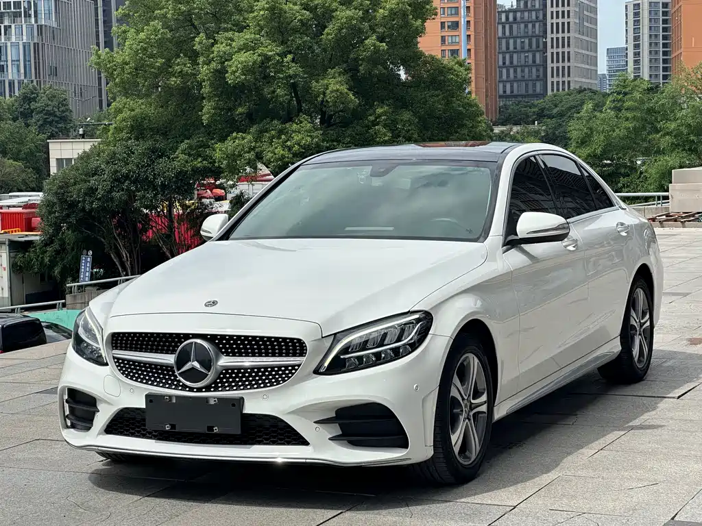 Mercedes-Benz C-Class 2020