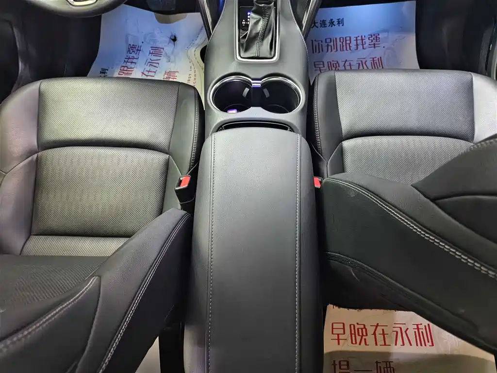Toyota Venza 2023 — фото 15
