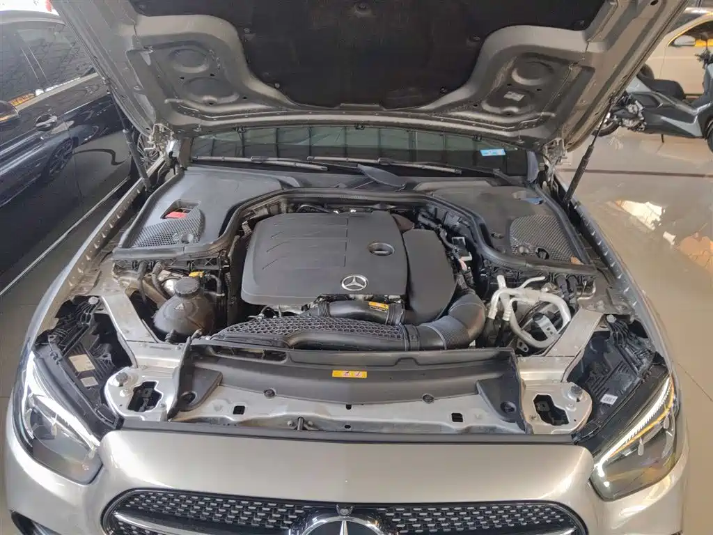 Mercedes-Benz E-Class 2021 — фото 20
