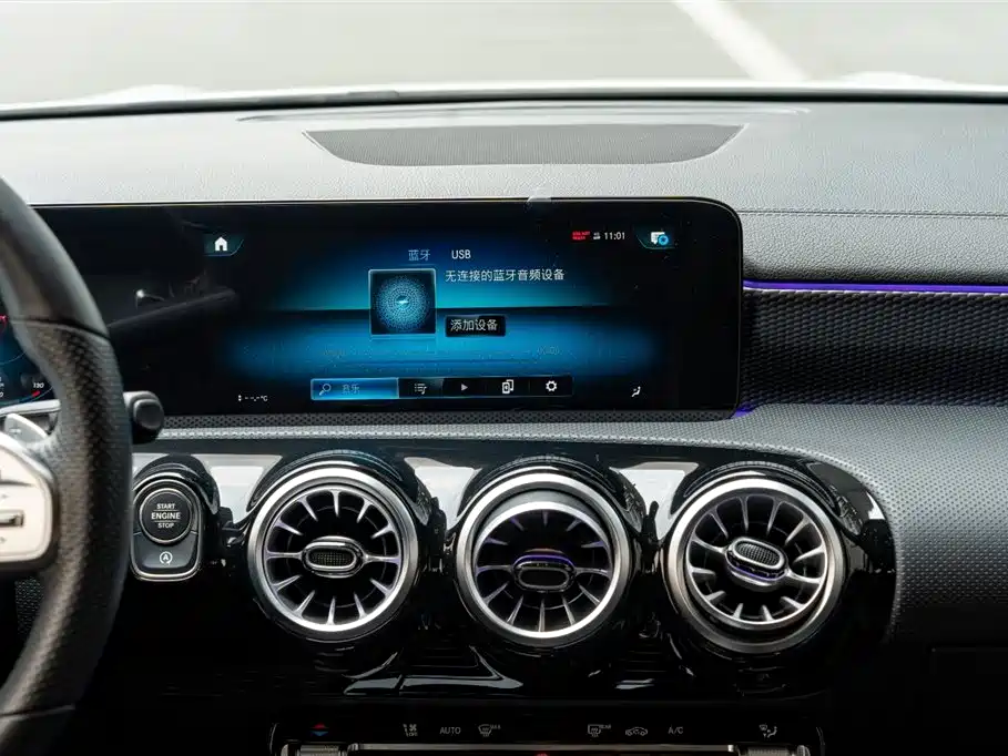 Mercedes-Benz A-Class 2023 — фото 8