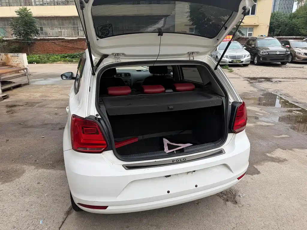 Volkswagen Polo 2016