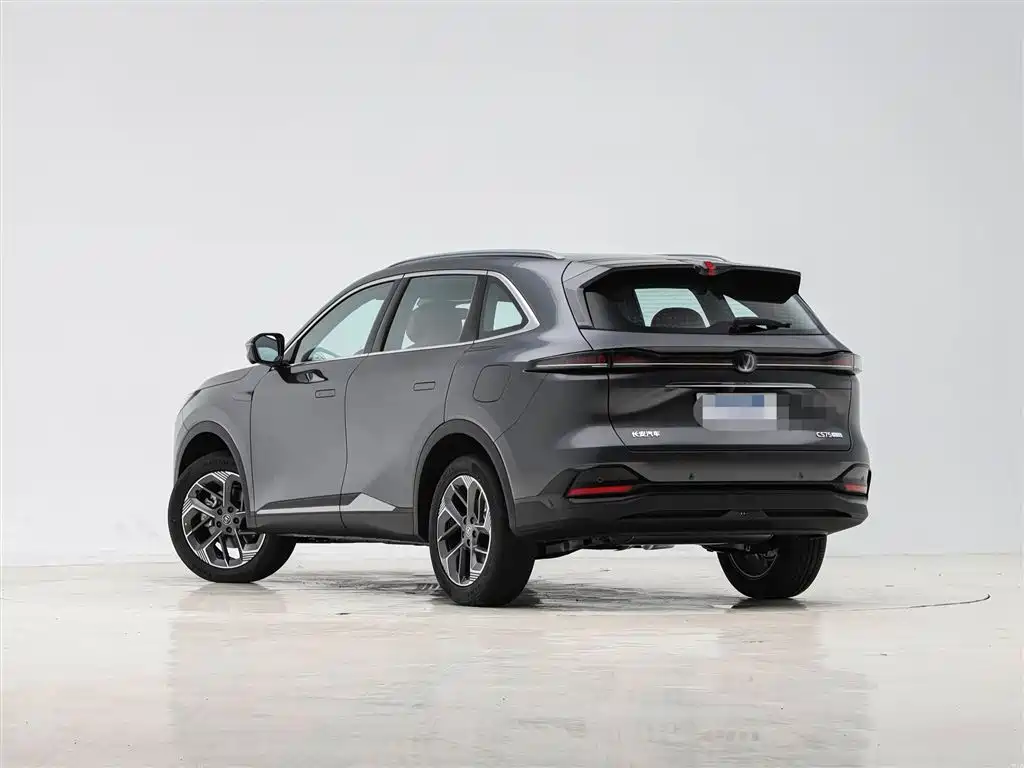 Changan CS75PLUS 2025 — фото 6