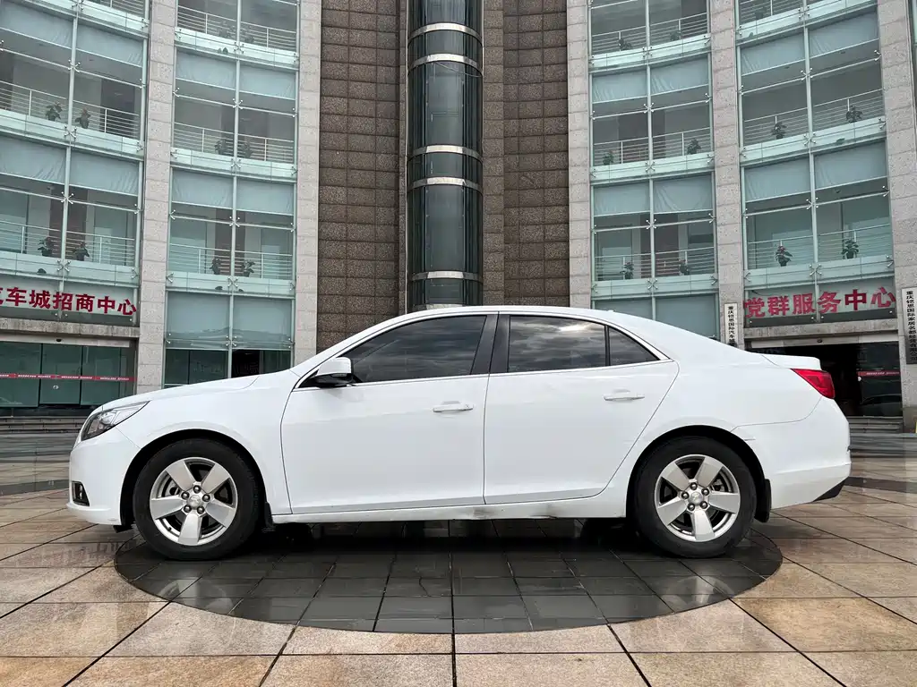 Chevrolet Malibu 2015 — фото 3