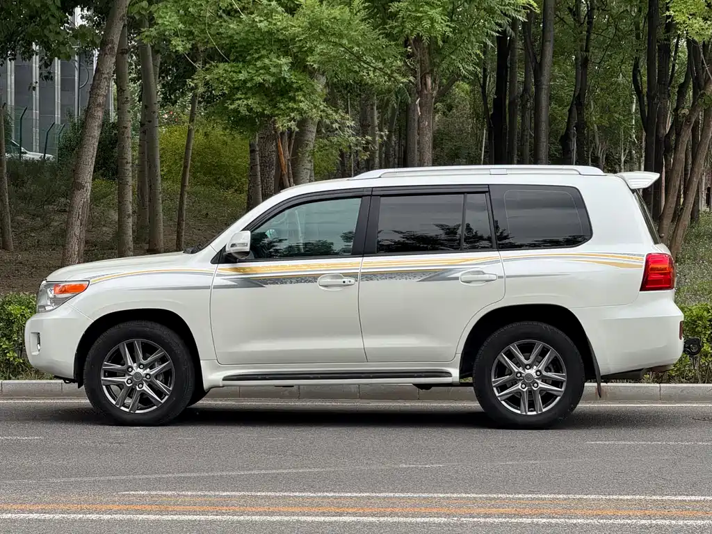 Toyota Land Cruiser 2016