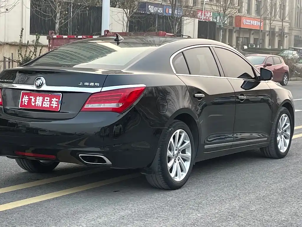 Buick LaCrosse 2015 — фото 14