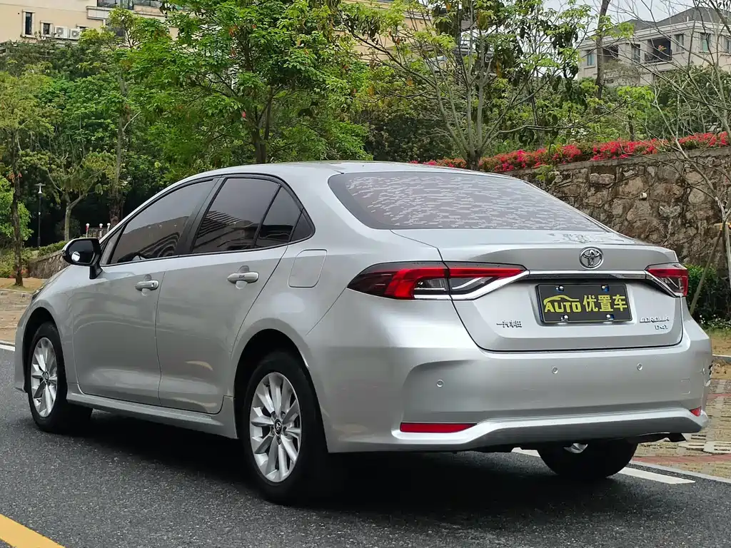 Toyota Corolla 2021 — фото 13