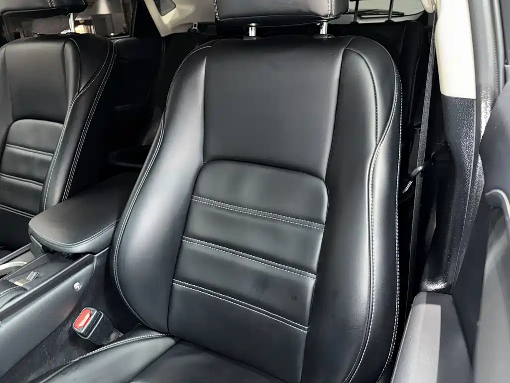 Lexus NX 2015 — фото 13