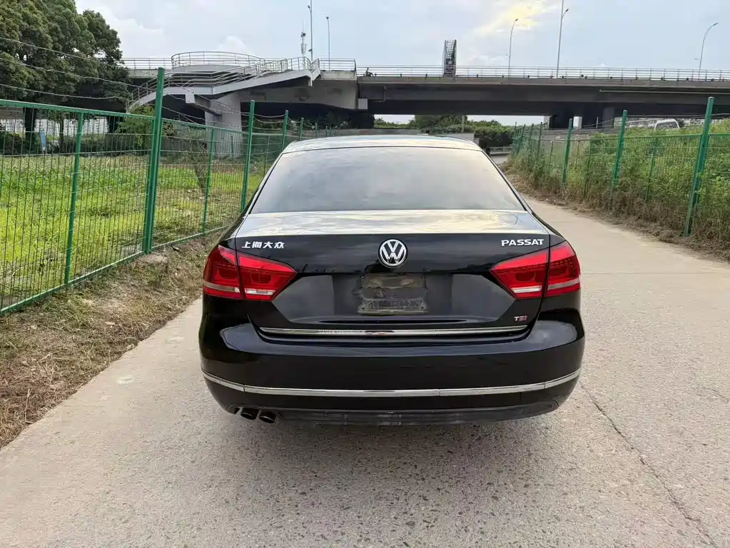 Volkswagen Passat 2015 — фото 9