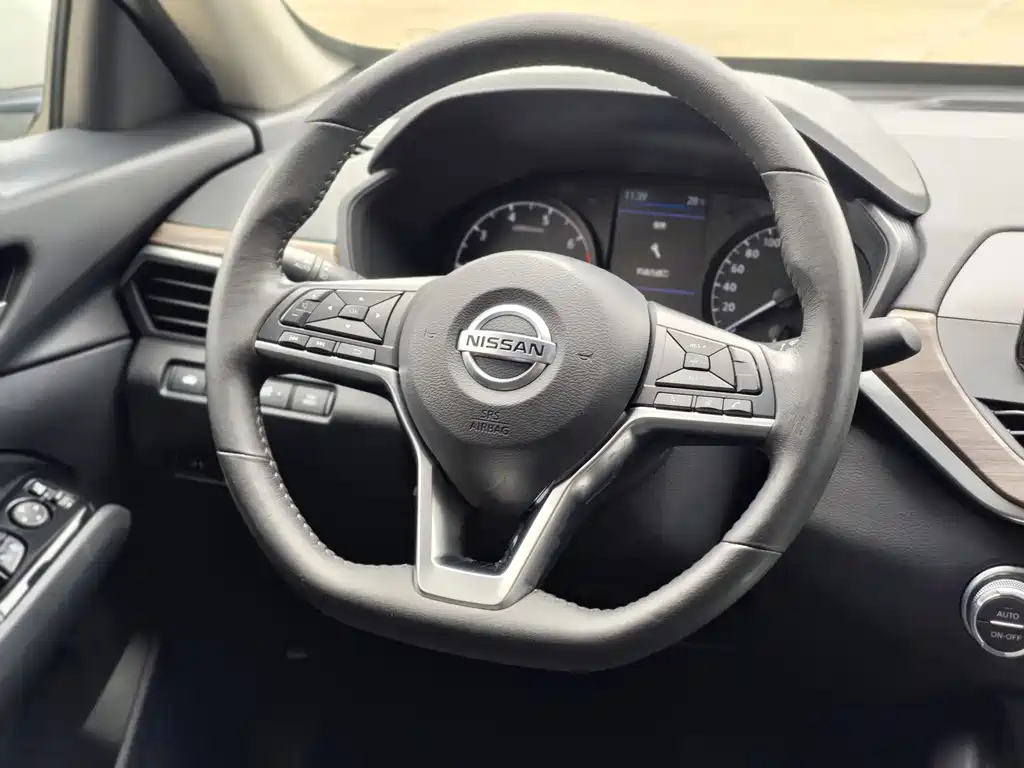 Nissan Teana 2022 — фото 19