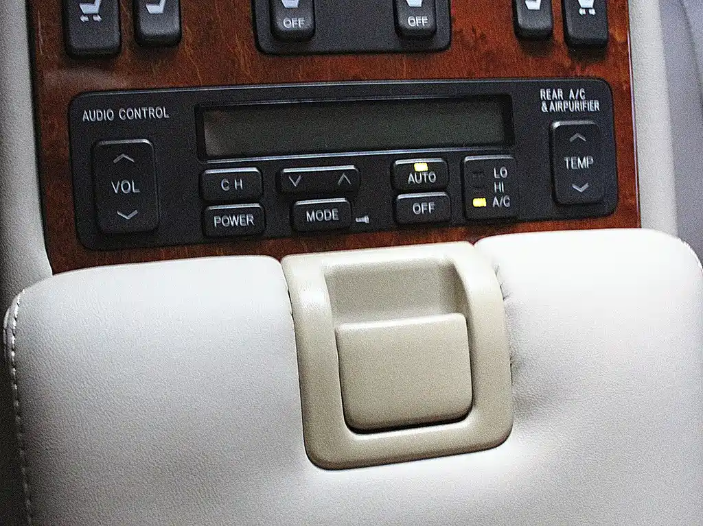 Lexus LS 2005 — фото 14